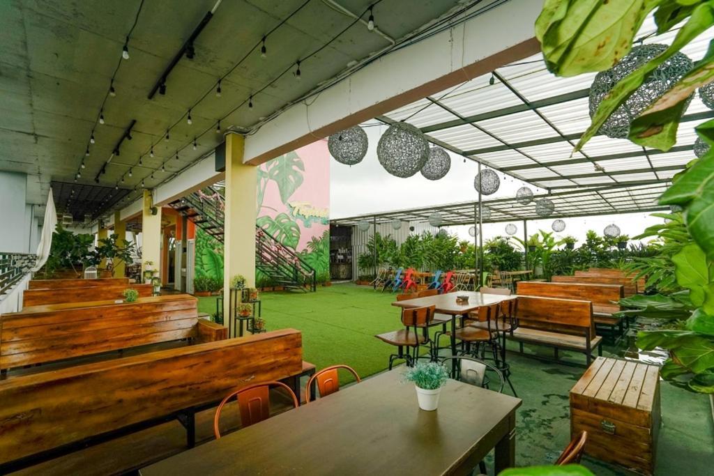 Deli Hotel Medan Ngoại thất bức ảnh